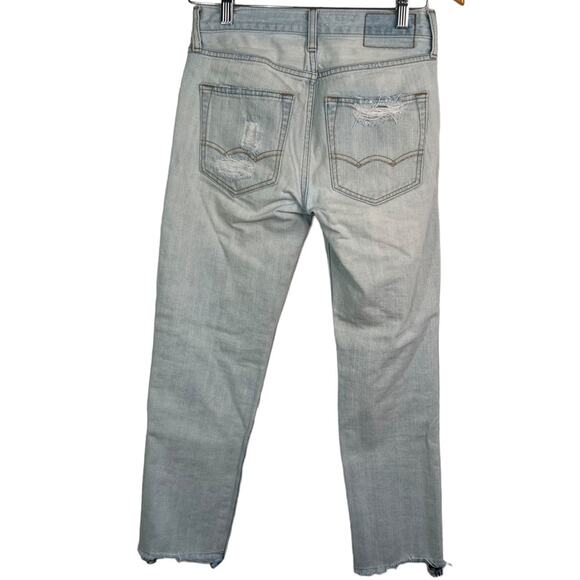 American Eagle Outfitters Straight Light Wash Distressed Jeans 26 - Picture 2 of 12